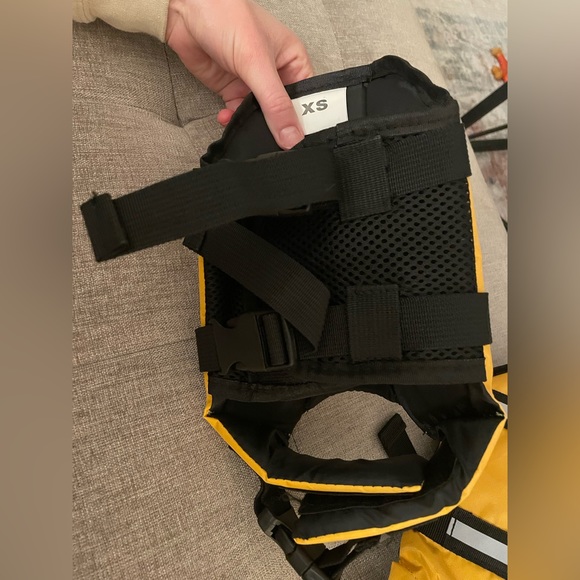 Dog Swim Vest / Life Jacket - Picture 3 of 7